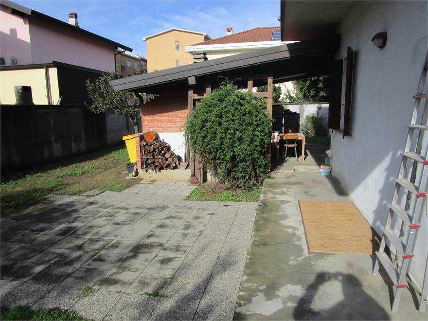 Photo 48